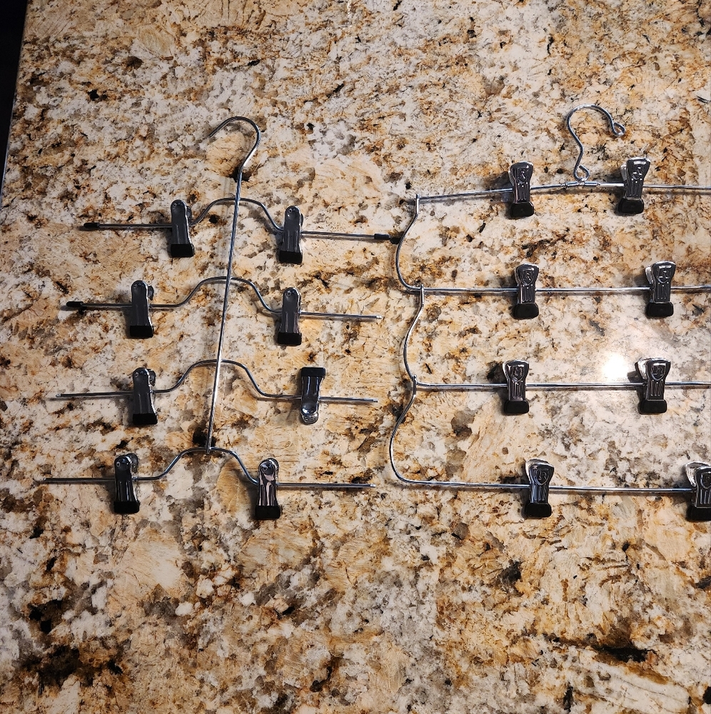 2 4-Tier Pant/Skirt Hanger metal